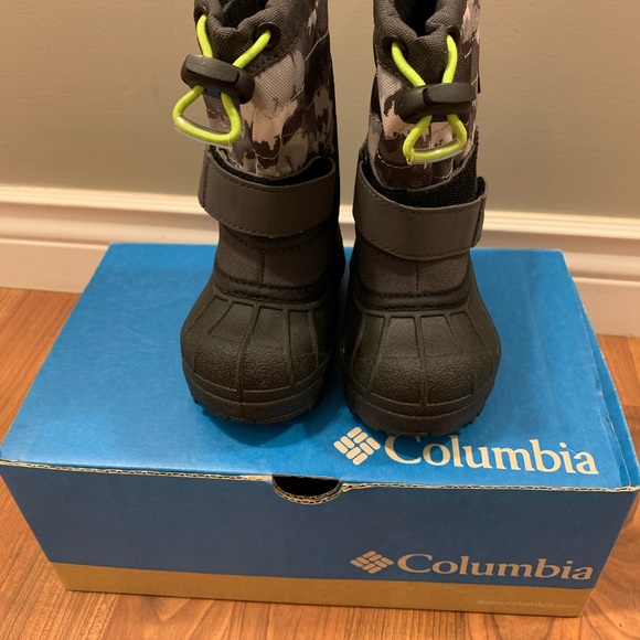Columbia Winter boots Toddler size 5- New in box - Picture 3 of 3